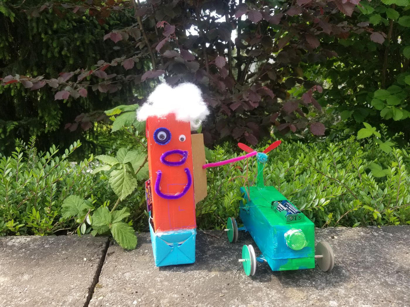 Monster und Fahrzeug