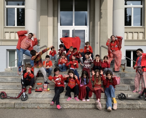 Die rote Woche Grimassenbild