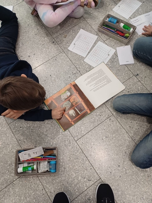 Bilderbuch angucken