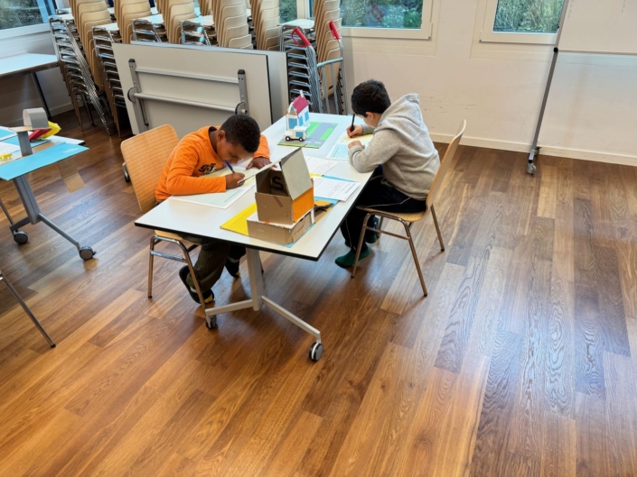 Kinder schreiben Rückmeldungen