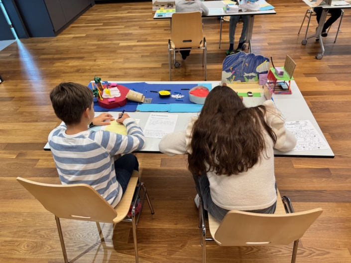 Kinder schreiben Rückmeldungen