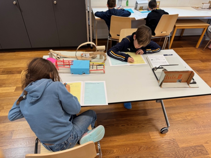 Kinder schreiben Rückmeldungen