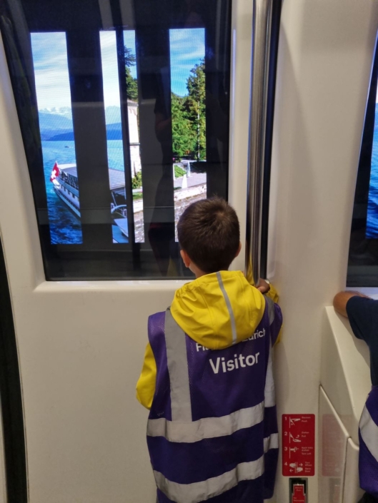 Kind in Seilbahn